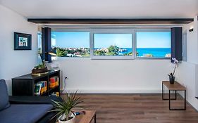 Lakovich Sea view Apartments
