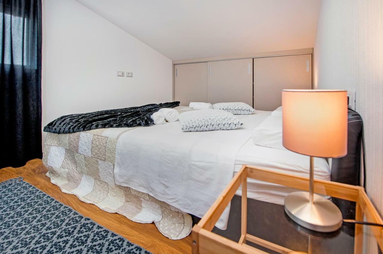 Lakovich Sea view Apartments Rovinj Buitenkant foto