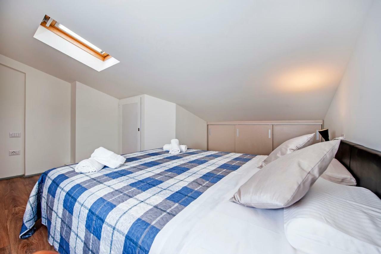Lakovich Sea view Apartments Rovinj Buitenkant foto
